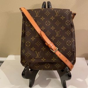 Authentic Louis Vuitton Musette Salsa
